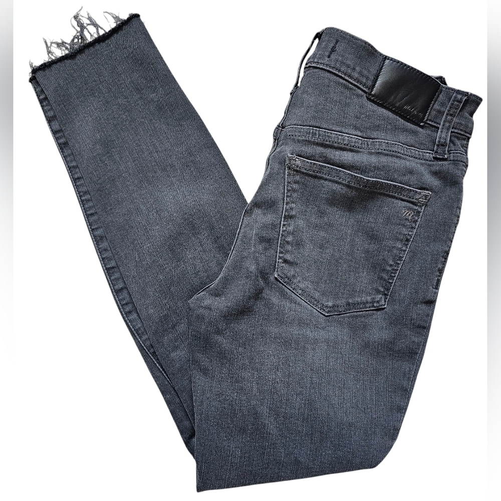 Madwell Black Distressed Jeans " 9" Mid-Rise Skinny" with raw hem, size 26P - Picture 7 of 11